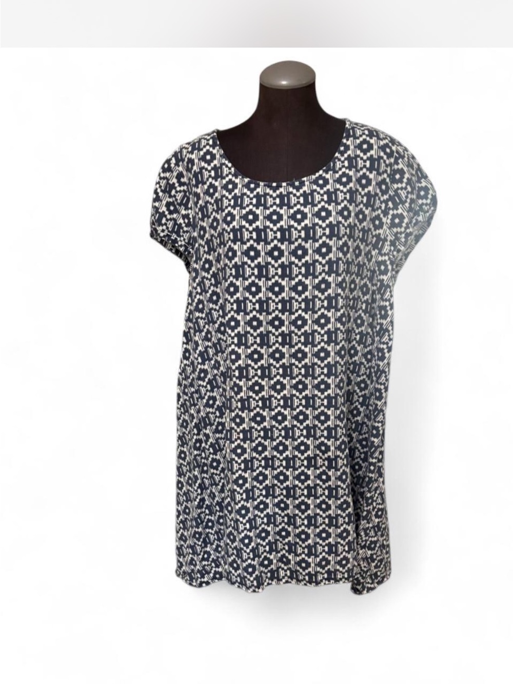 Bryn Walker Geo-Print Short Sleeve Tunic in Navy and White